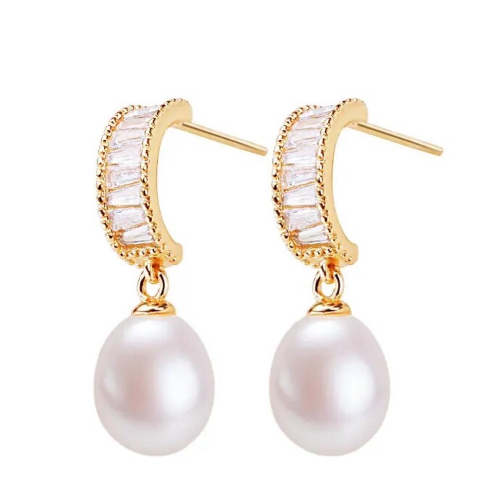Biwa Pearl Earrings